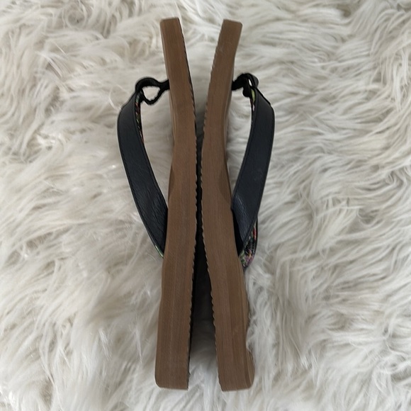 Flojos Ladies' Brown & Black Flip Flop Lightweight Thong Sandals Size 6 - Picture 9 of 10